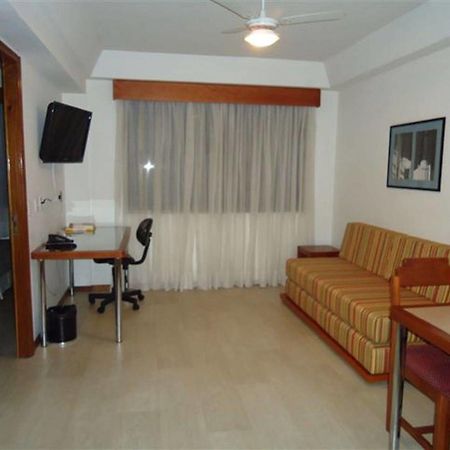 Collins Trade Hotel Порту-Алегри Экстерьер фото